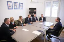 Dominic Fritz: Az USR nem lép koalícióra a PSD-vel, de nyitott lenne egy PNL–USR–RMDSZ-kormányra