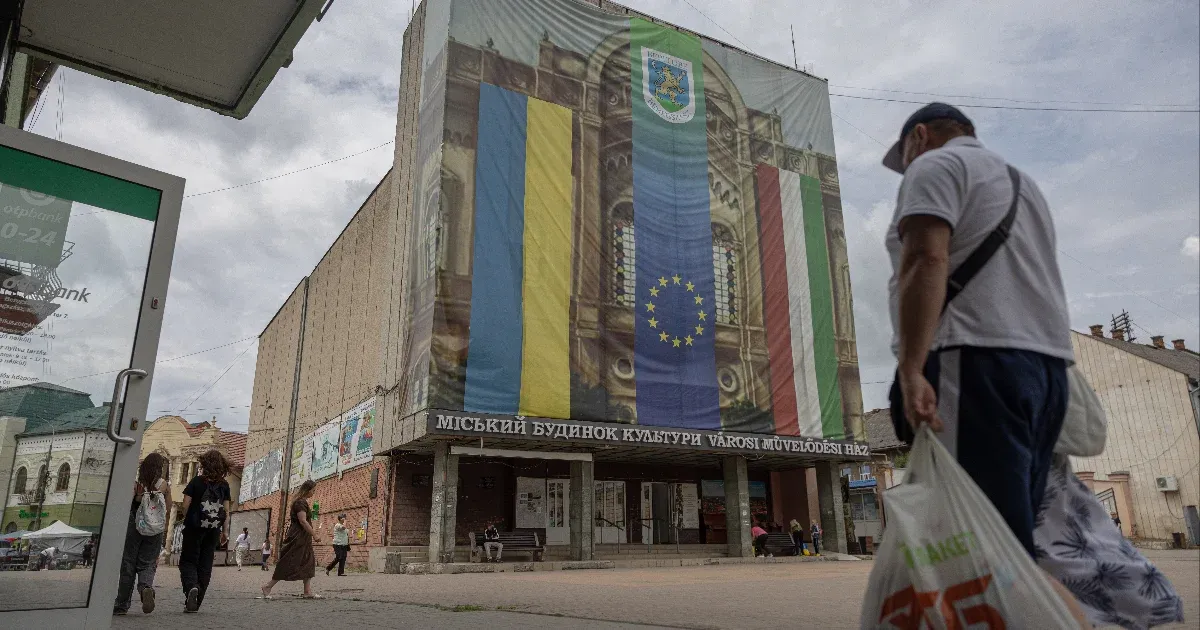 Az ukrán parlament megszavazta a nemzeti kisebbségek anyanyelvi oktatásáról szóló törvényt Az ukrán parlament megszavazta a nemzeti kisebbségek anyanyelvi oktatásáról szóló törvényt