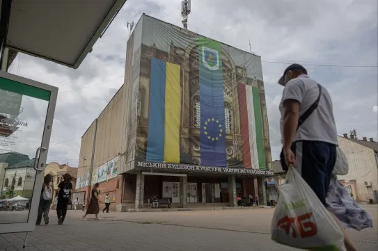 Történelmi jelentőségű törvénnyel biztosítja Ukrajna a magyar nyelvű oktatást, és ez megnyitja az utat Magyar és Zelenszkij találkozója előtt is