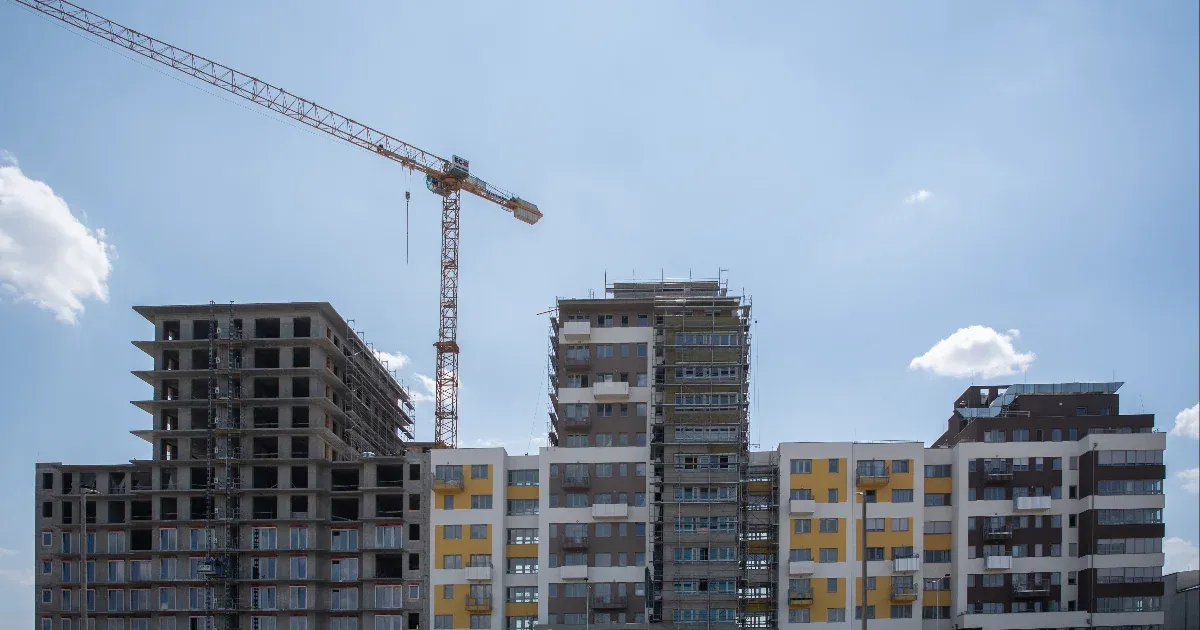 Az építőipari termelés emelkedése 2026 augusztusában