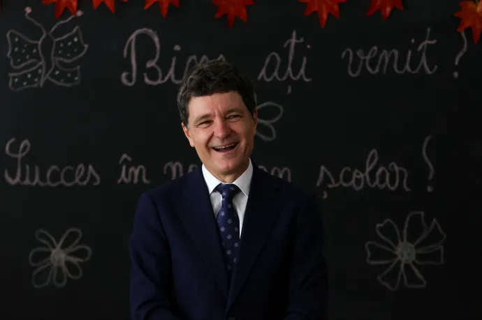 Nicușor Dan üdvözölte, hogy Zelenszkij aláírta a nemzeti kisebbségek oktatási jogait érintő törvényt