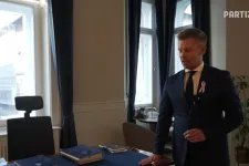 Magyar Péter behívta a Partizánt a dolgozószobájába, beszélt nekik a legfőbb ügyészről, október 23-ról és a fóliázásról
