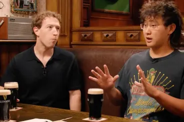Mark Zuckerberg belekortyolt egy korsó Guinnessbe, azóta röhög rajta az internet