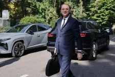 Rehabilitált elítélt, plágiummal vádolt politikus, igazi jolly joker és PSD-s hátterű független is van Niculescu kormányában
