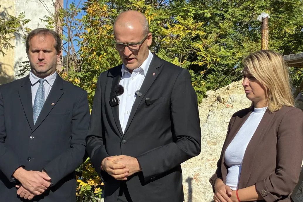 Tarr Zoltán erdélyi körútján 110 millió forintos adományt jelentett be a leomlott szilágycsehi templomtorony újjáépítésére