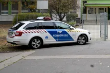 Bombával fenyegetett meg egy budapesti iskolát, mert oda járó fiatalok gúnyolták