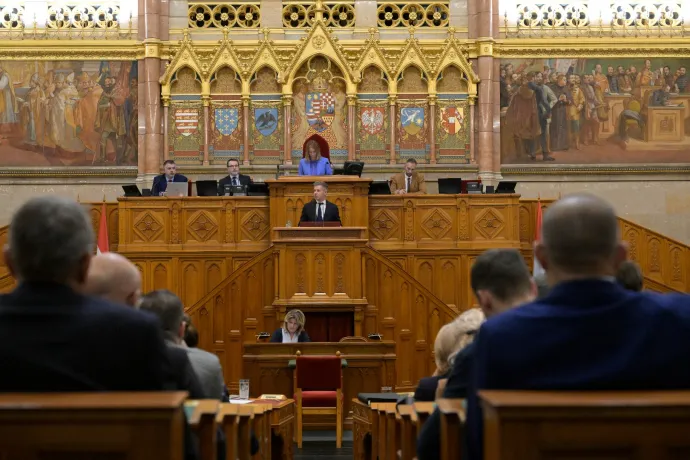 Magyar Péter bejelentései: megszűnik az árrésstop, duplázódik a családi pótlék, jön az adócsökkentés