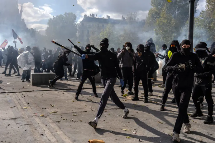 Összecsapások Párizsban és Marseille-ben 2026. október 17-én – Fotó: Carl Court és Sener Yilmaz Aslan / Getty Images