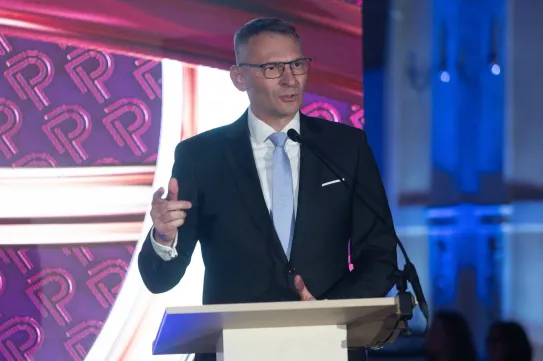 Orosháza polgármestere feljelentette az elődjét hűtlen kezelés gyanúja miatt