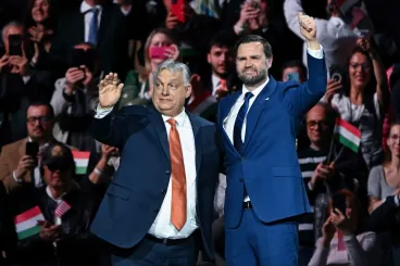 Nem sült el jól az Orbán melletti kiállás, soha többé nem fog külföldi politikus mellett kampányolni J. D. Vance