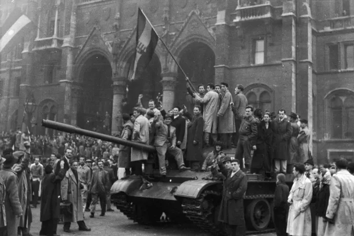 „Nem tudjuk a magyar himnuszt, hát énekeljük el az észtet!”