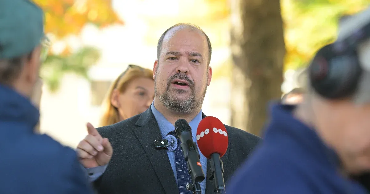 Zugló polgármestere bejelentette a kartellezés gyanúját zöldterület-fenntartó cégekkel kapcsolatban Zugló polgármestere bejelentette a kartellezés gyanúját zöldterület-fenntartó cégekkel kapcsolatban