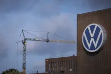 Sztrájkkal fenyegetőznek a Volkswagen németországi dolgozói