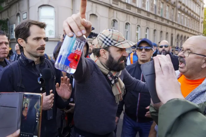 „Egy volt miniszterelnök egyszer tud visszatérni, ez nem most van” – videóriport a fideszes rendezvényről