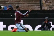Oda a Manchester City veretlensége, az Aston Villától kaptak ki