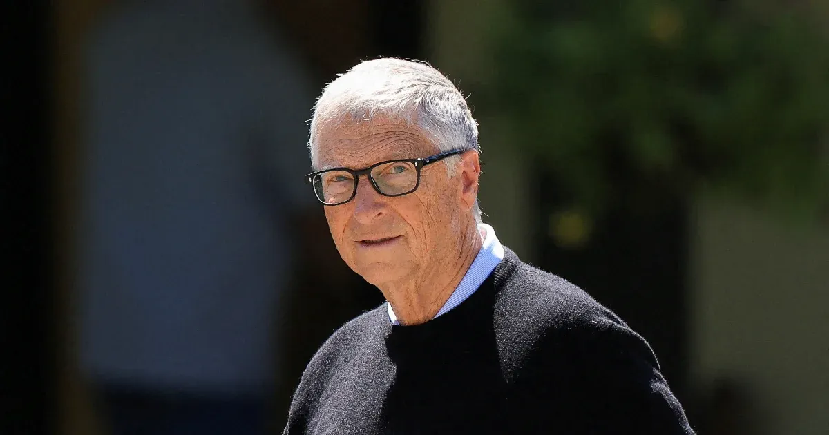 Bill Gates szerint előbb húsz év káoszt, aztán viszont igazi bőséget fog hozni a mesterséges intelligencia