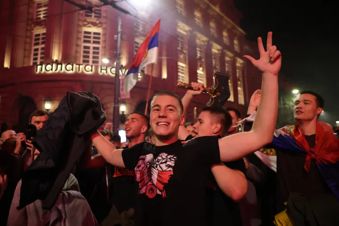Vučić elismerte pártja vereségét a rekordmagas részvétellel zárult szerbiai választáson