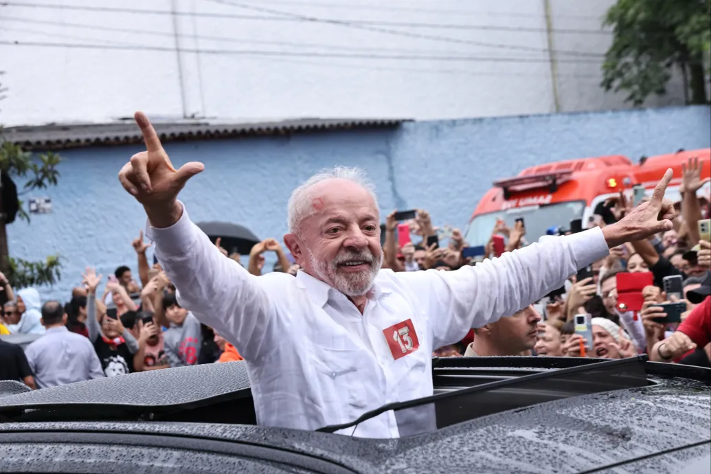 Lula történelmi fordítással megnyerte a brazil elnökválasztást Flávio Bolsonaro ellen