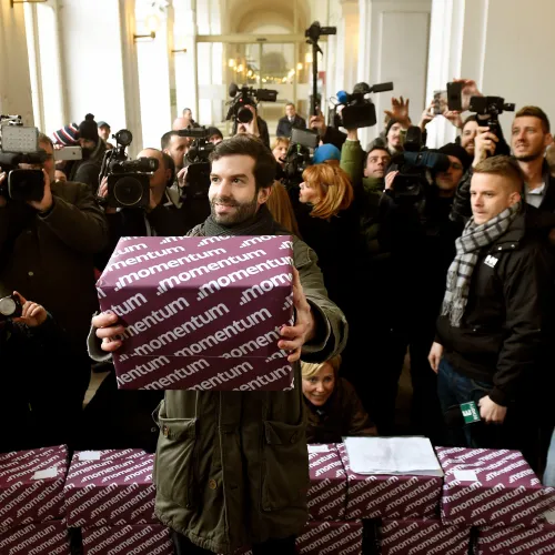 Levédetné a „NOlimpia” szót a Momentum