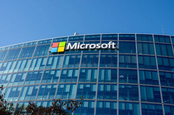 60 ezer munkavállalójától válna meg a Microsoft