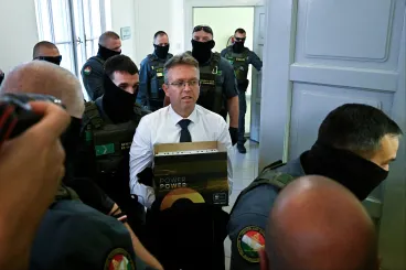 Hankó Balázs azt szeretné, hogy saját fodrásza nyírja a haját a börtönben