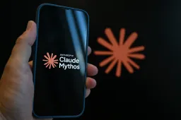 Olyan cégekbe ömlik a pénz, amelyek csődkockázata nagyobb, mint Magyarországé