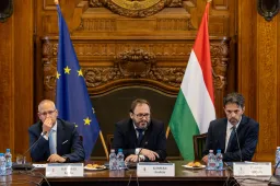 Bemutatta a kormány, milyen adóval sújtaná azokat a milliárdosokat, akik a vagyonadó elől külföldre vinnék a vagyonukat