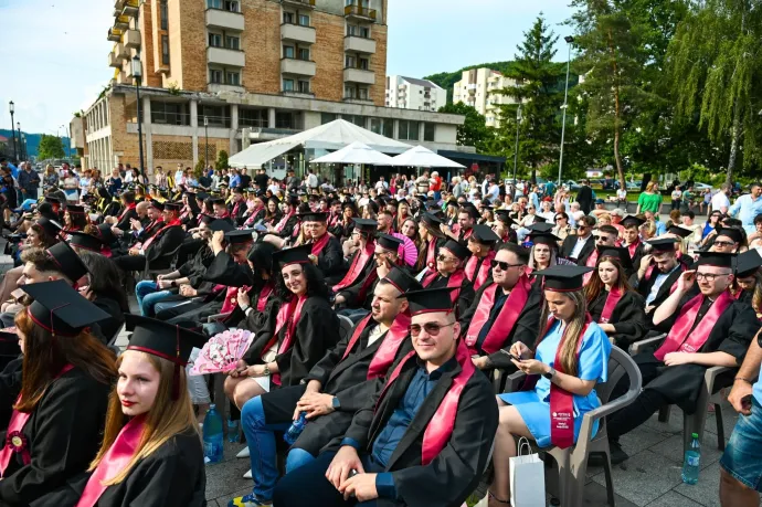 Tandíjmentes helyeket kellene fenntartaniuk a speciális nevelési igényű hallgatók számára az állami egyetemeknek
