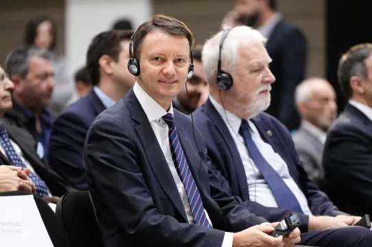 Az EP költségvetési főtárgyalója a Transtelexnek: A techóriásoknak is hozzá kellene járulniuk az EU bevételeihez