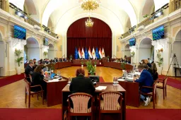 Baranyi Krisztina azt javasolta, Karácsony már most mutassa meg, hogyan kell olcsóbban üzemeltetni a parkolást, a főpolgármester szerint trollkodott