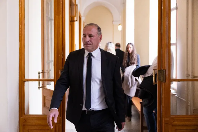Elrendelték Boldog István bűnügyi felügyeletét, nyomkövetőt kap a volt fideszes képviselő