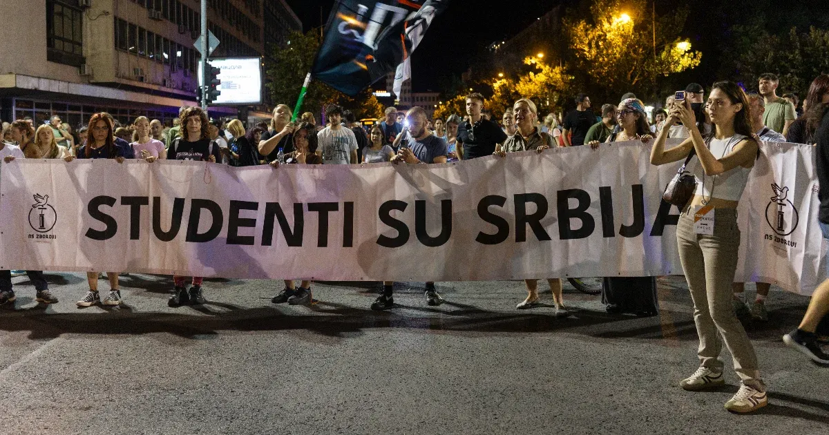 Galaxist kaptak a szerbiai egyetemisták