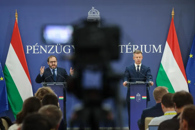 Már látszik, hogy ki fizeti a fordulatot: megnéztük a Tisza első költségvetését